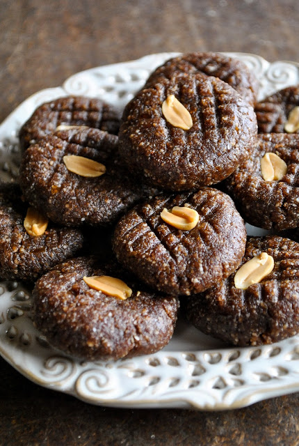 Vegan no bake peanut butter and cocoa cookies gluten free