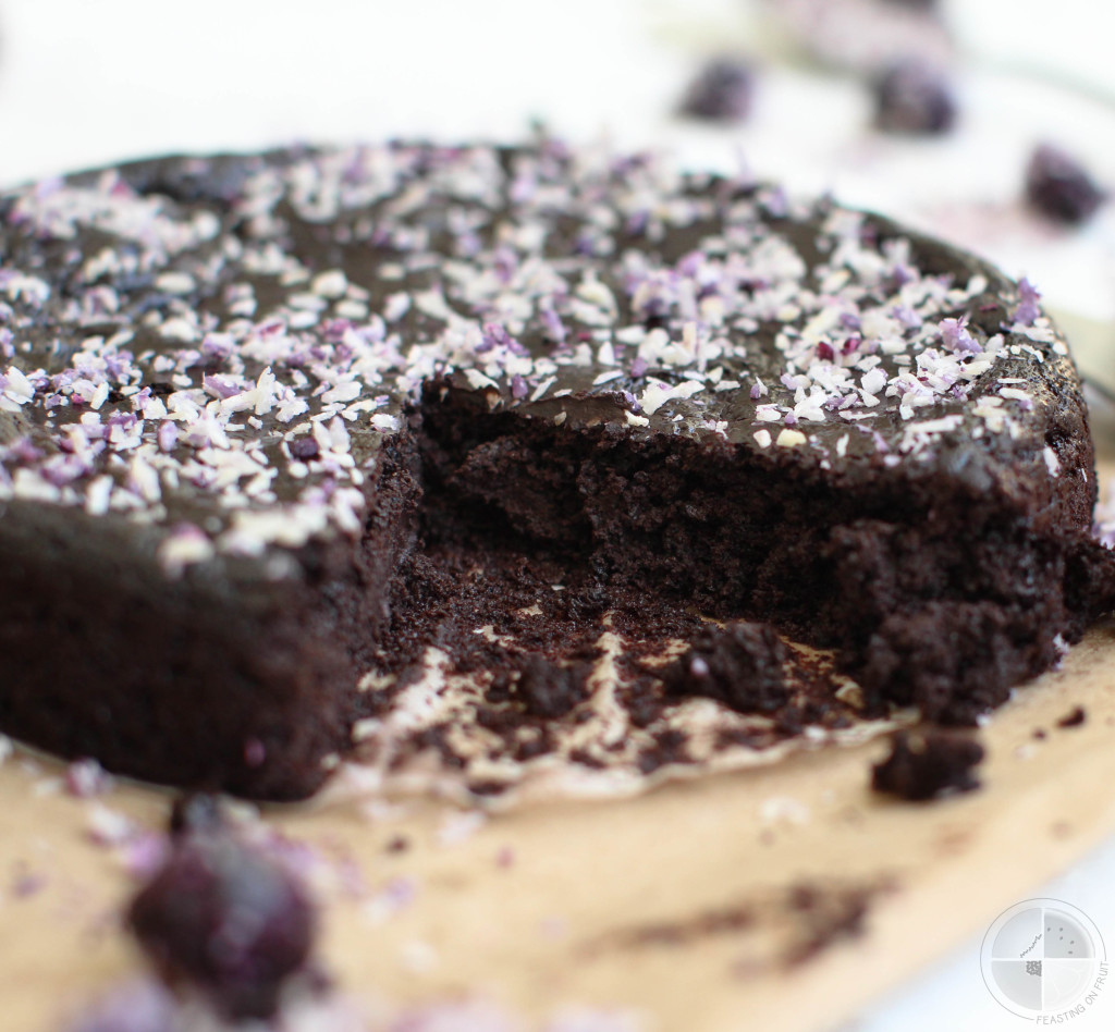Vegan Flourless Chocolate Cake | Only 5 Ingredients!