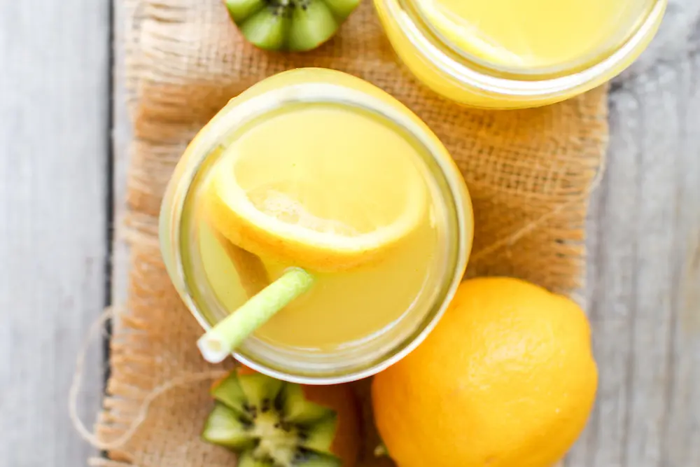 Healthy Lemonade Recipe | 100% Fruit Sweetened