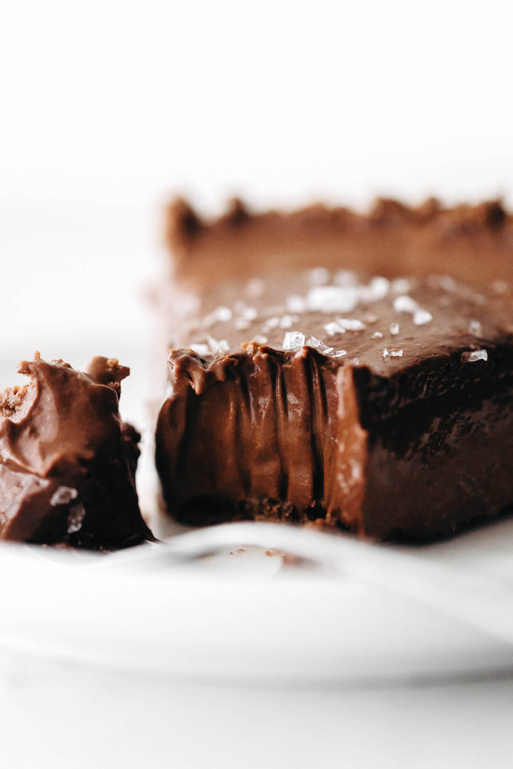 No-Bake Chocolate Cream Pie (vegan + paleo)